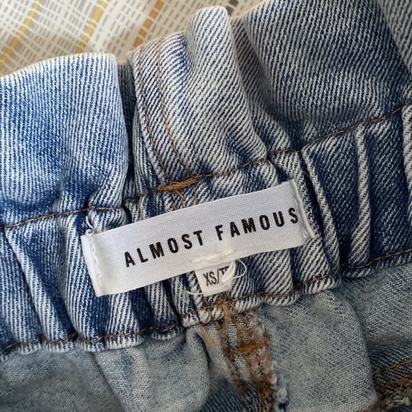 ALMOST FAMOUS | Paper Bag Waist Light Blue Denim Short - Picture 4 of 6
